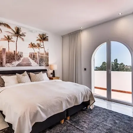 Luxurious High-end Penthouse In Puerto Banus Appartement *