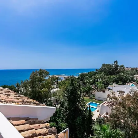 Luxurious High-end Penthouse In Puerto Banus Marbella