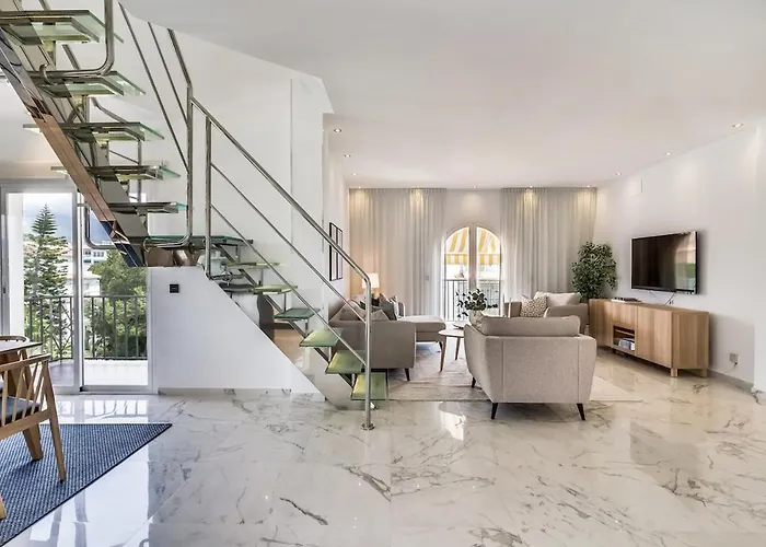 Luxurious High-end Penthouse In Puerto Banus ماربيا